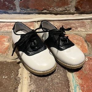 L’amour Boys Black saddle Oxford Shoe